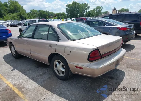 1999 Oldsmobile Eighty-Eight Ls from USA, damaged, VIN 1G3HN52K0X4827550